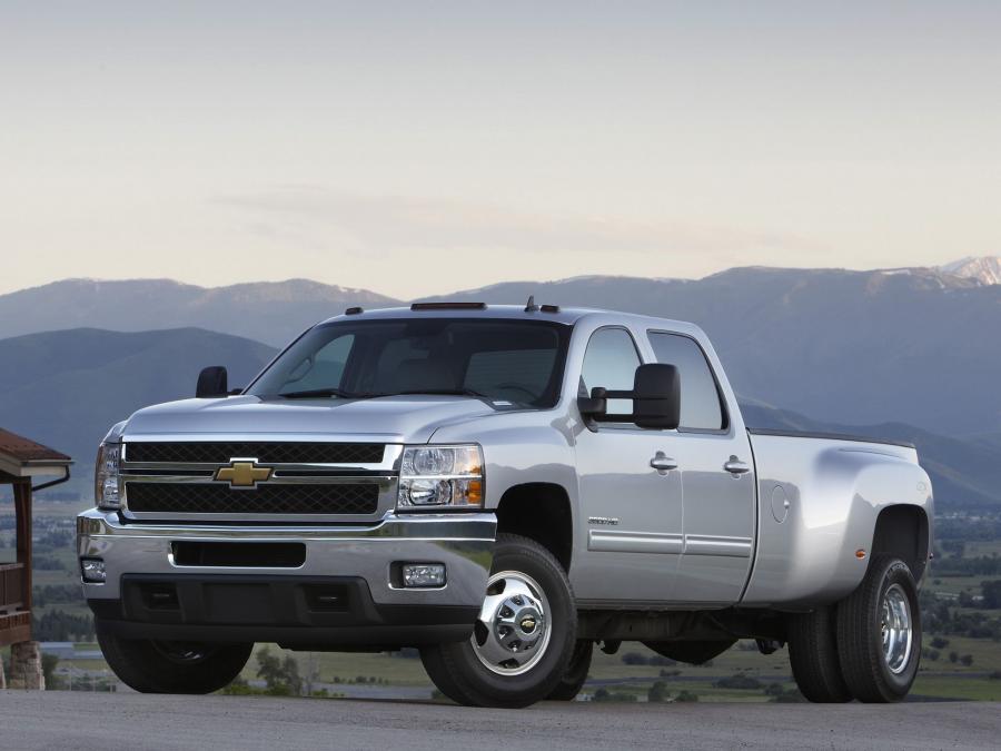  Chevrolet Silverado 3500 HD Crew Cab 2010 года  (фото 2 из 16)